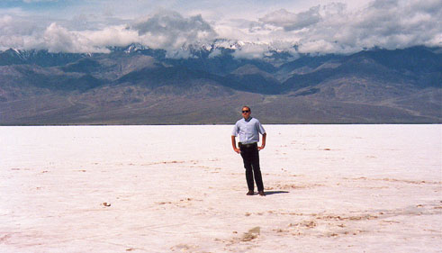 Badwater.jpg (34996 bytes)